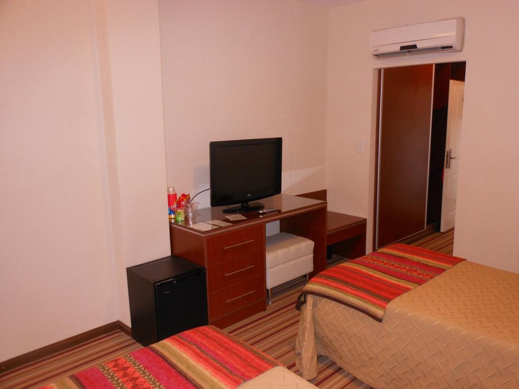 Hotel Orly Кориентес Екстериор снимка