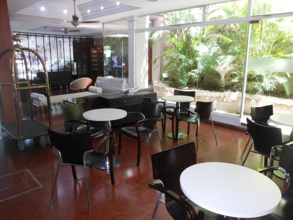 Hotel Orly Кориентес Екстериор снимка